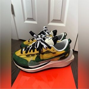 Nike Kids' Green and Yellow Sneakers